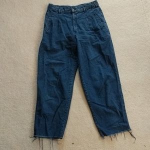 Vintage high waist pleated jeans